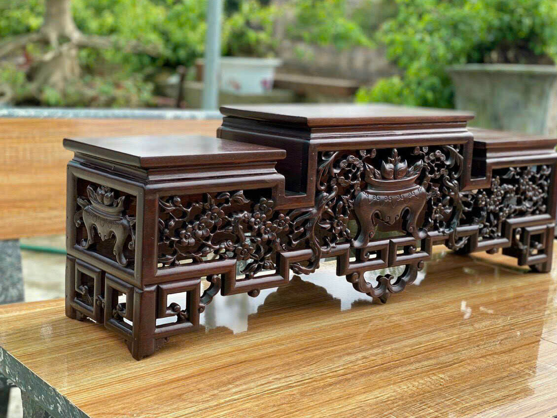 Đế tam sơn đặt bát hương gỗ hương giá 350k